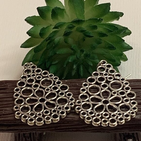 Celtic Earring, Boho Earring, Flower Earring, Geometric Earring, Gift Idea - Picture 2 of 5